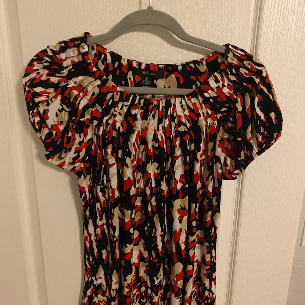 Blouse pleated neck line- black, tan, red, size large